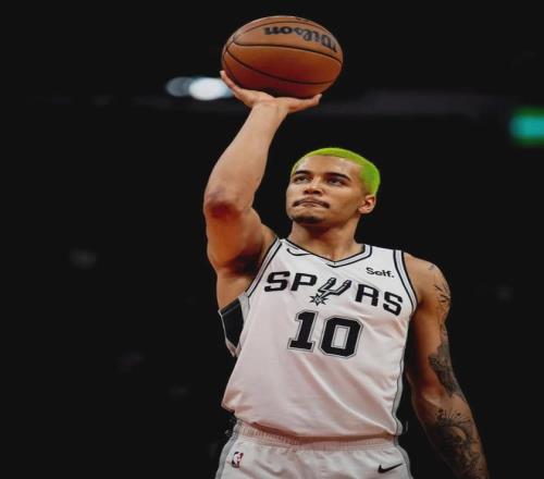 香港铁卫成,中超豪门争,夺焦点,爱游戏app,爱游戏官网,爱游戏体育官网,爱游戏体育app