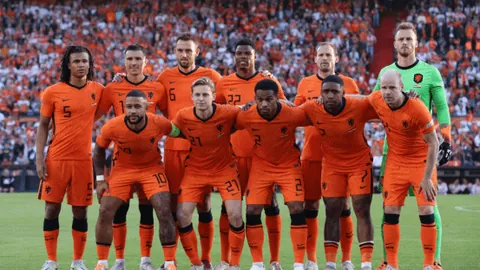 “何塞卢卡塔尔加盟确定，皇马保留买断权，西班牙人官方确认皇马将完成收购”