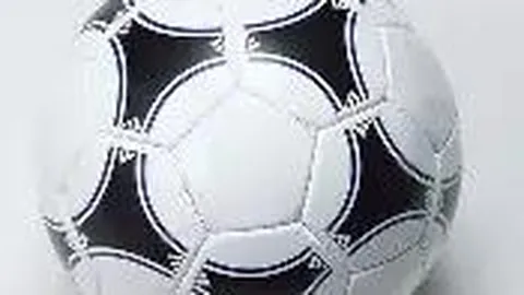 奥利塞荣获拜仁队二月最佳球员殊荣，全场激战球技卓越！